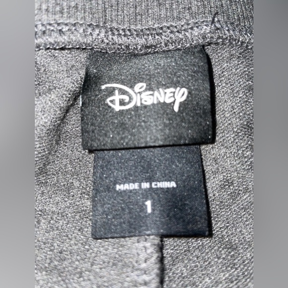 TORRID DISNEY MICKEY MOUSE GREY CROP ACTIVE JOGGERS SIZE 1 NEW SOLDOUT - Picture 5 of 8